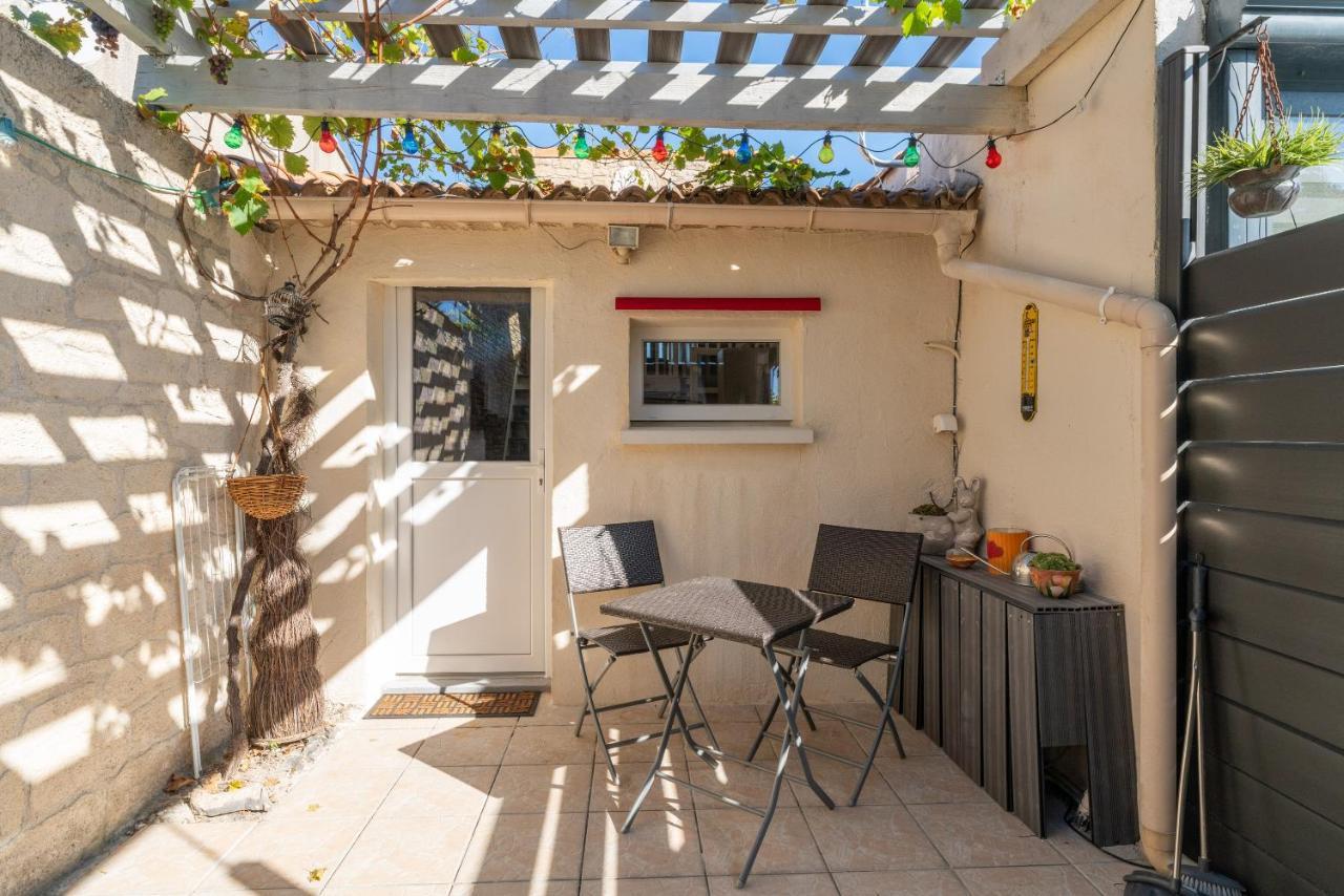 Appart Aux Portes De La Camargue Manduel Exterior foto
