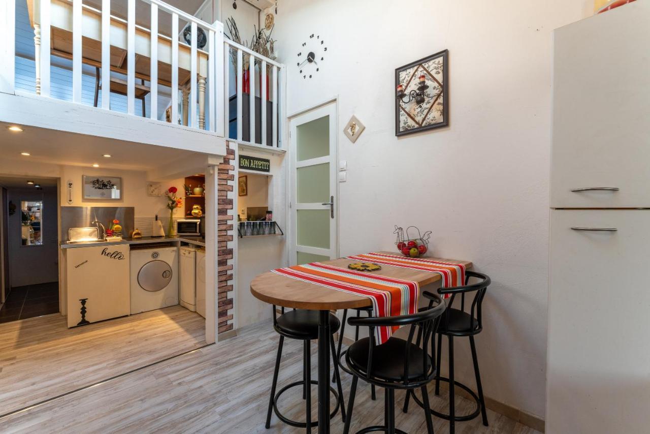 Appart Aux Portes De La Camargue Manduel Exterior foto